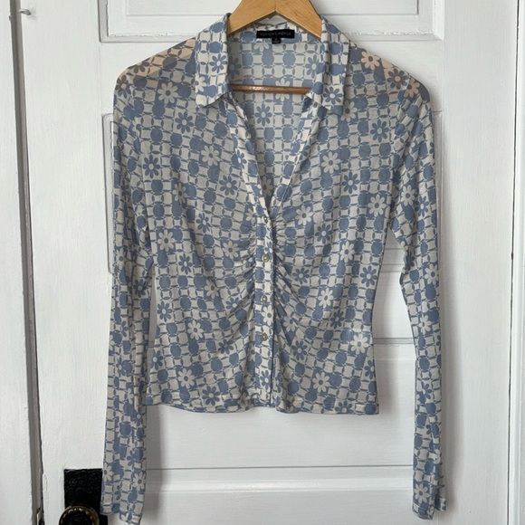 COTTON CANDY LA MESH FLORAL BUTTON FRONT LONG SLEEVE TOP - Picture 2 of 9